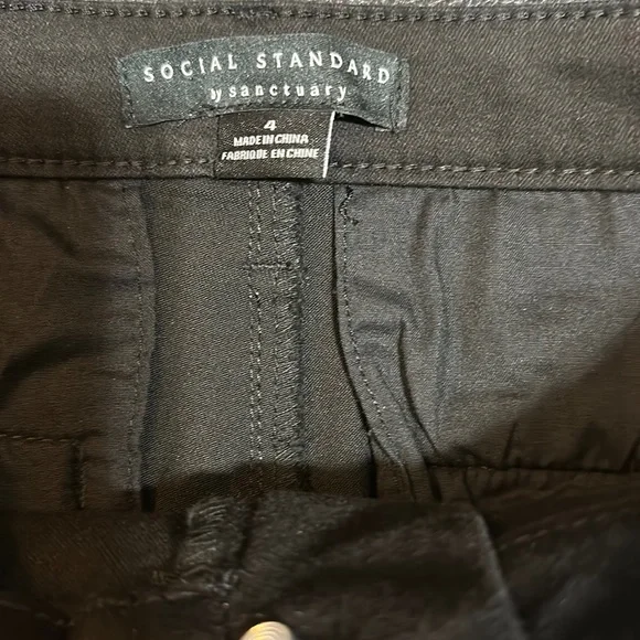 Social Standard by Sanctuary Logan Black Crop Utility Pant Zipper Ankle … - Picture 8 of 12